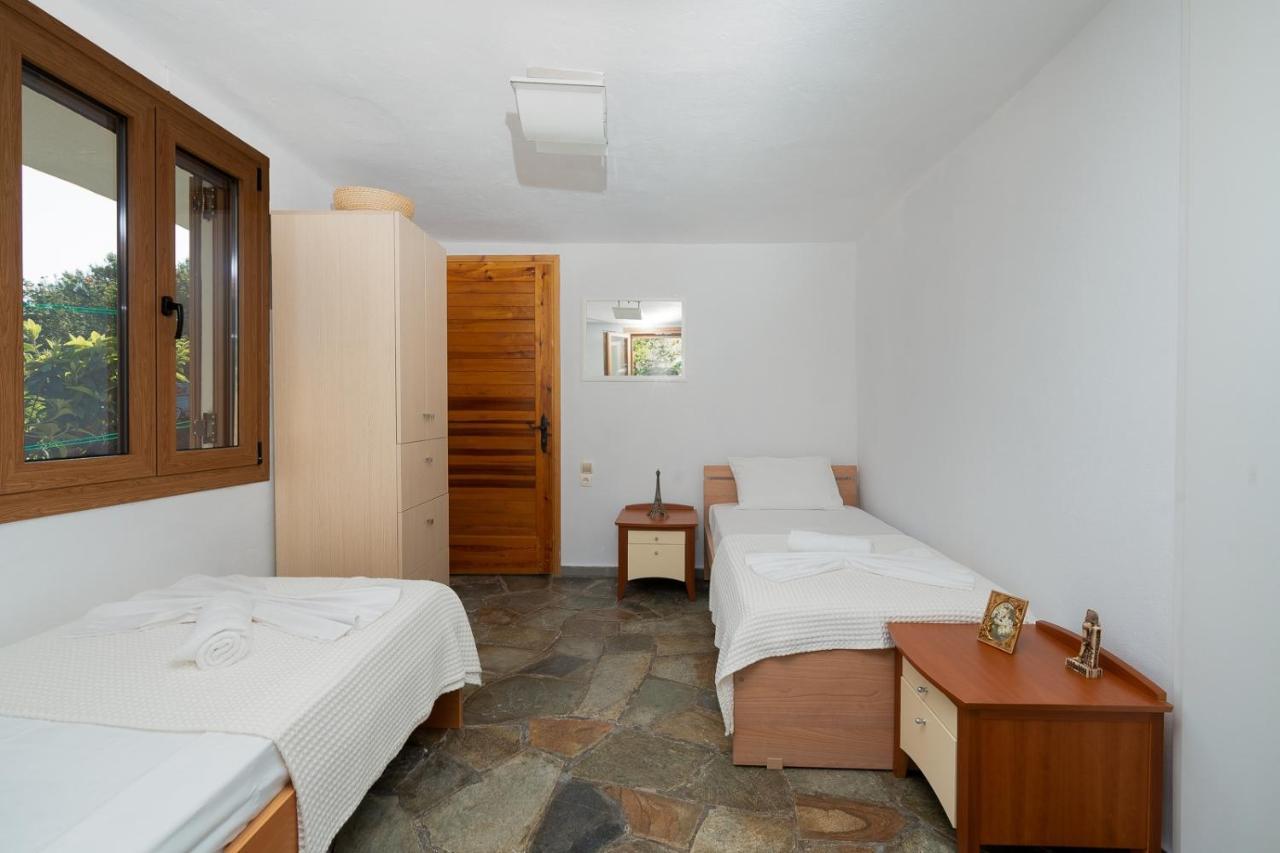 Villa Beis Pórto Ráfti Exteriör bild